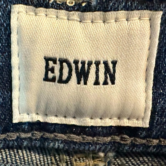 Edwin Bree Crop Slim Straight Leg Jeans - NWT - Picture 3 of 7